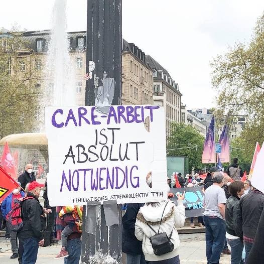 Foto-2_DGB-Demo-FFM-1.-Mai_klein.jpg